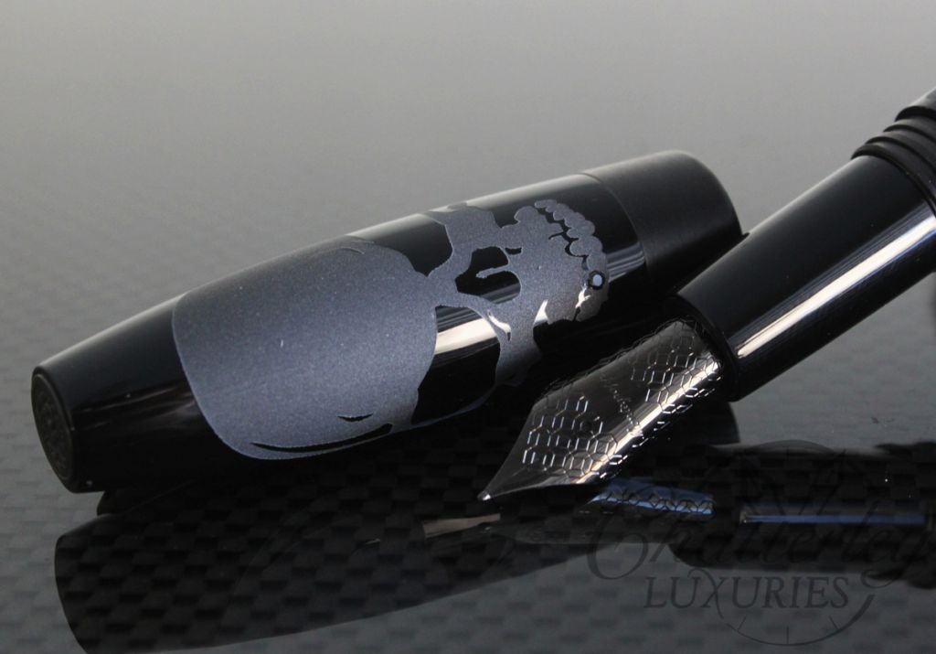 Motegrappa Fortuna Skull Fountain Pen