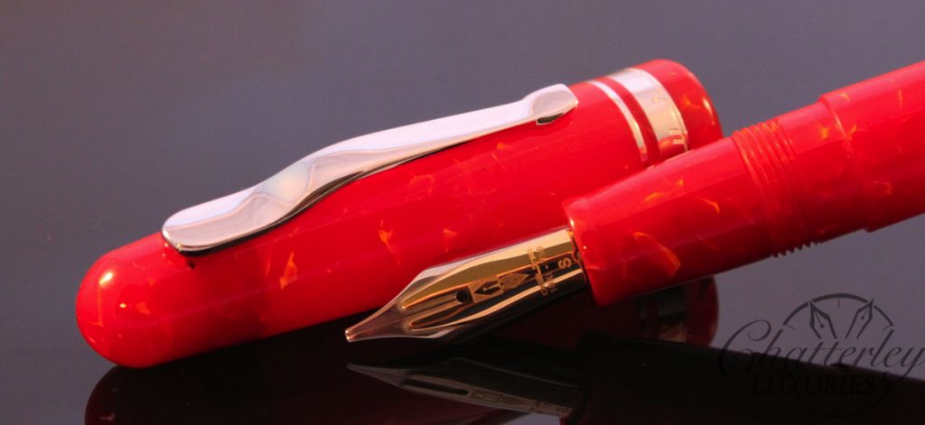 Delta Fusion 82 Limited Edition pens red 3