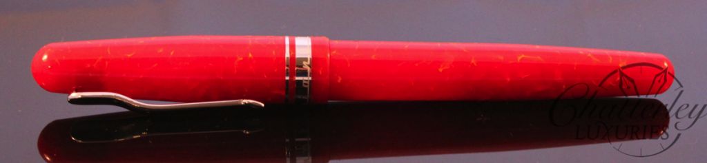Delta Fusion 82 Limited Edition pens red