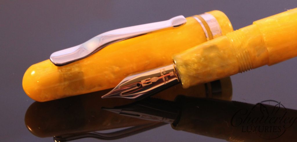 Delta Fusion 82 Limited Edition pens yellow 3