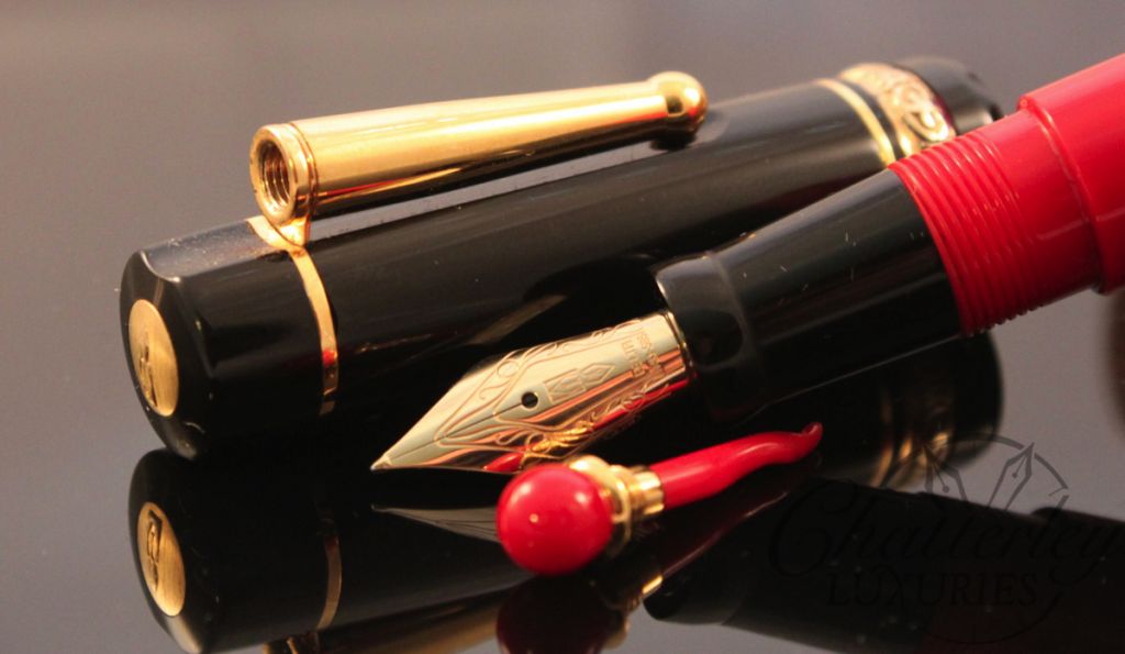 Delta Lucky Red and Black Fountain Pen (1)
