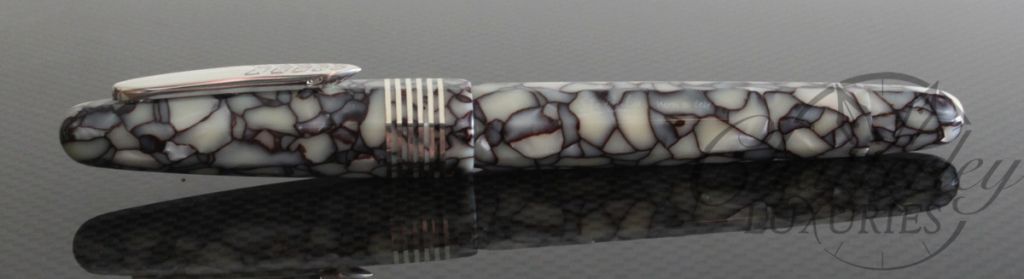 Stipula Cracked Ice Faceted Etruria Fountain Pen