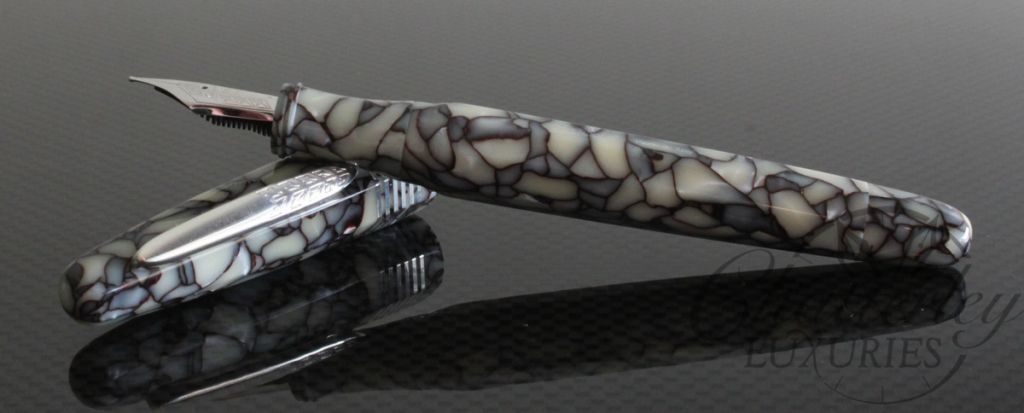 Stipula Fountain Pen Limited Edition Cracked Ice Faceted Etruria