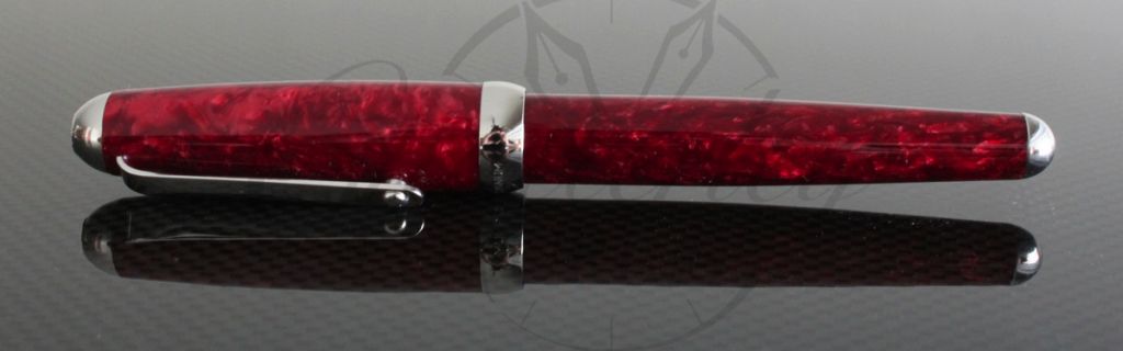 Signum Red Resin Orione Fountain Pen with Steel Iridium Tipped Nib3