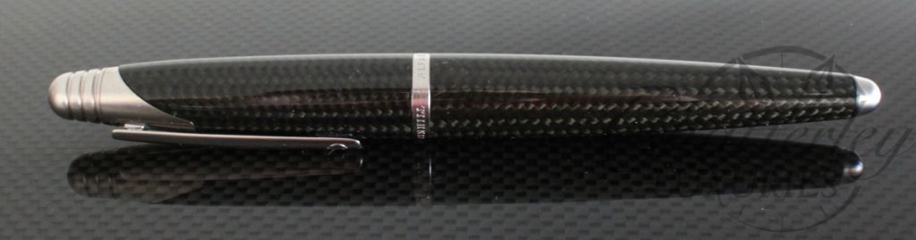 Alfred Dunhill AD2000 Fountain Pen Carbon Fiber