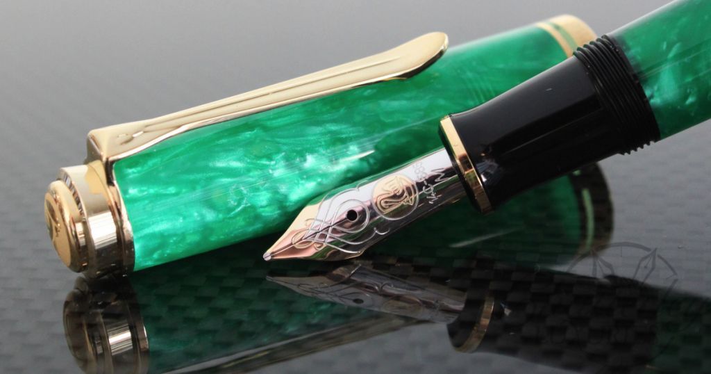 Pelikan M600 Vibrant Green Souverän Fountain Pen