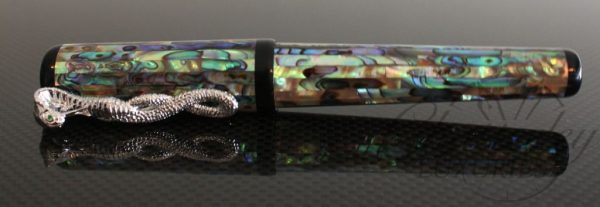 Danitrio Pearlescent MOP Snake Clip Fountain Pen