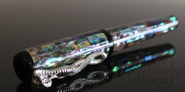 Danitrio Pearlescent MOP Snake Clip Fountain Pen2