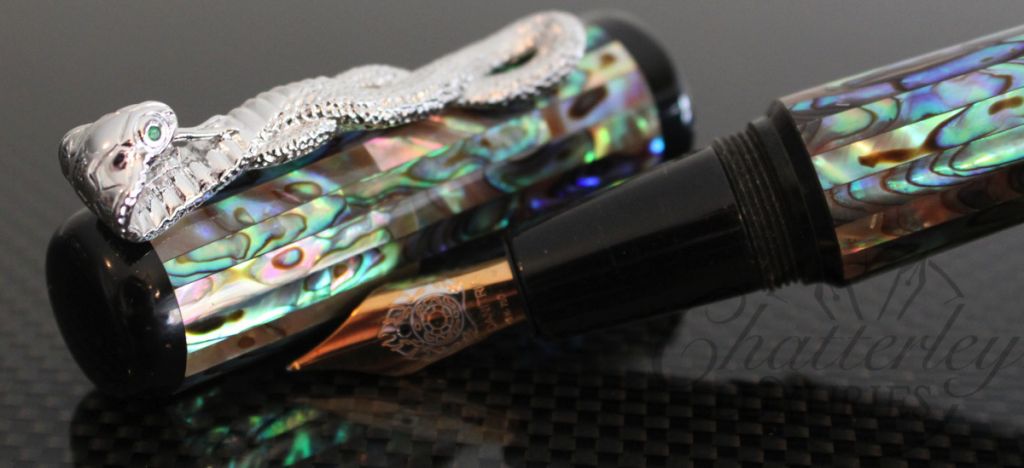 Danitrio Pearlescent MOP Snake Clip Fountain Pen5