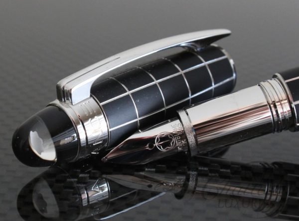 Montblanc Rubber Starwalker Grid Fountain Pen