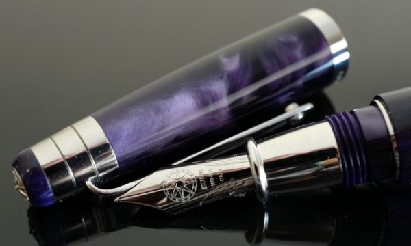 Signum Nova Purple and Silver Fountain Pen 18KT Gold Nib