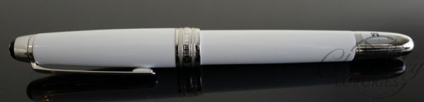 Montblanc Meisterstück White Solitaire Classique Fountain Pen
