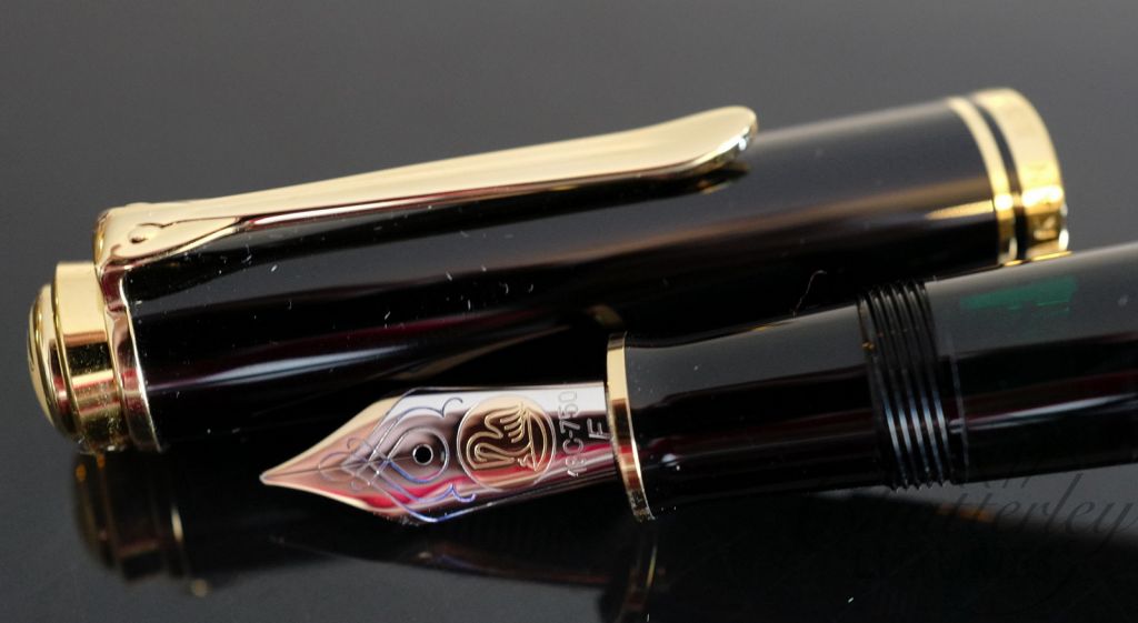 Pelikan Fountain Pen Souveran M800 Black with Gold trim