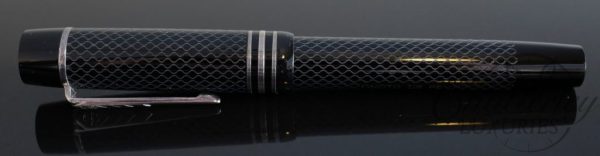 Onoto Magna Classic Black and Silver Fountain Pen