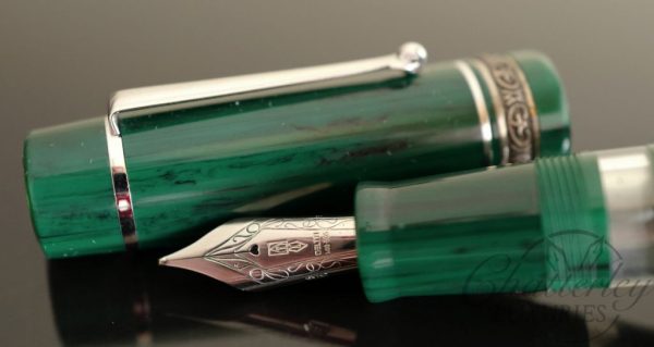 Chatterley/Delta Dolce Vita Stantuffo Star Collection Vellum Verde Limited Edition Fountain Pen