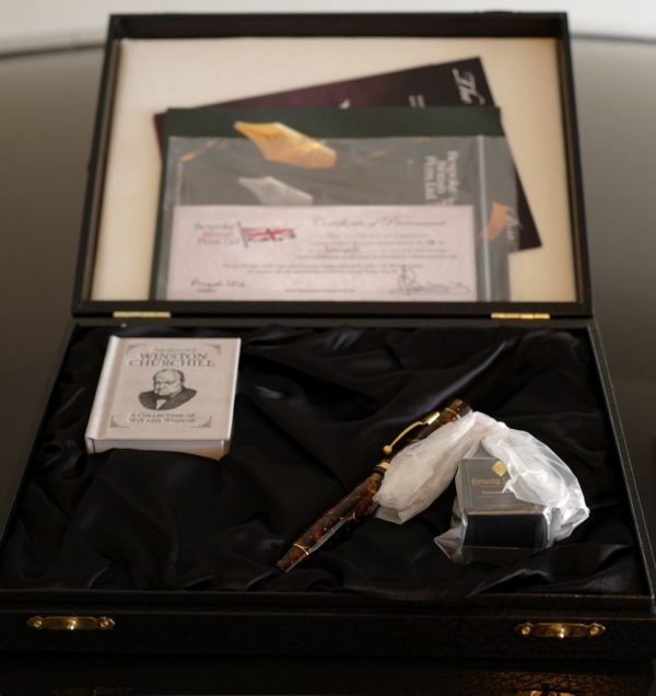 British Bespoke Pens/Conway Stewart Walnut Churchill Anniversary Edition Fountain Pen