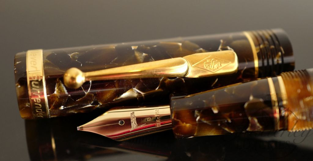 British Bespoke Pens/Conway Stewart Walnut Churchill Anniversary Edition Fountain Pen