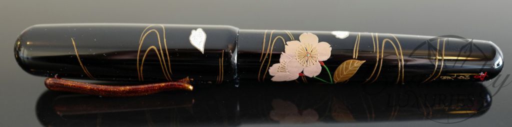 Danitrio Urushi Nashiji-nuri Blue on Mikado Fountain Pen