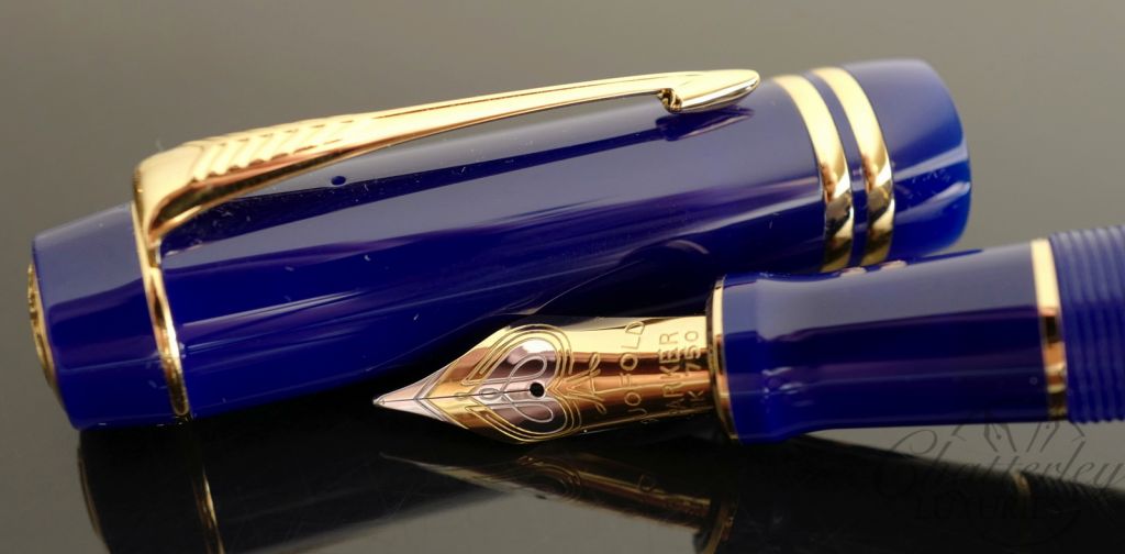 Parker Duofold Lapis Blue with Gold Trim Fountain Pen