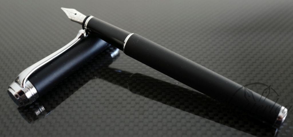 Aurora Talentum Black Rubberized Soft Touch Finesse with Chrome Fountain Pen (D13RN)