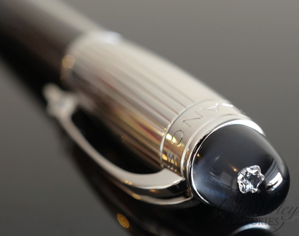 Montblanc pen with diamond hotsell on top