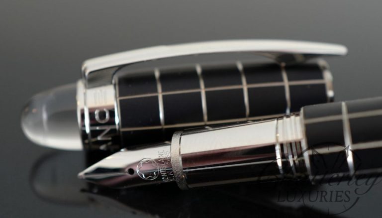 Montblanc Rubber Starwalker Grid Fountain Pen