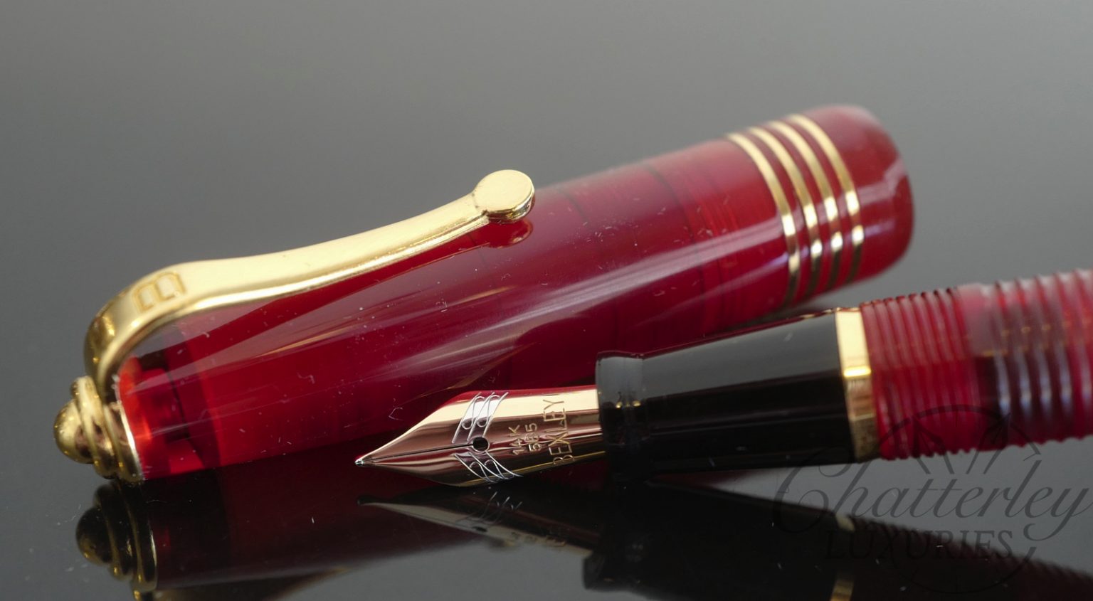 Bexley Gemstone Ruby Red Fountain Pen