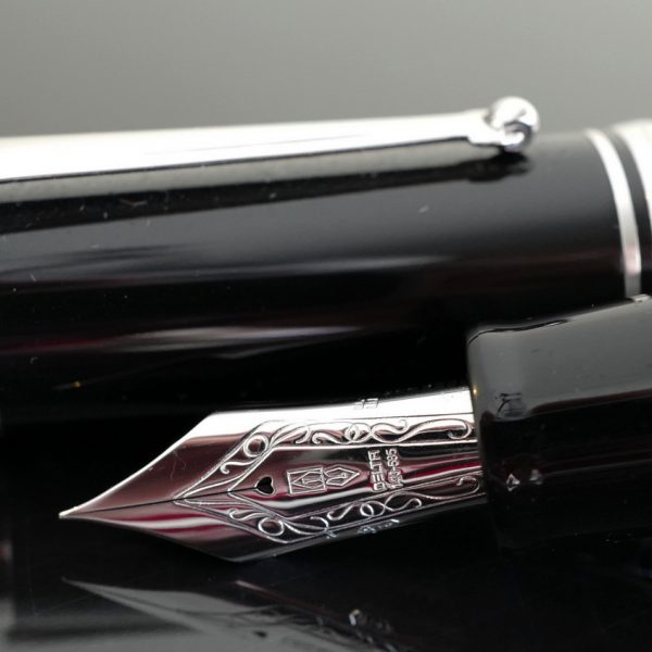 Delta Dolce Vita Oversize Federico Fountain Pen