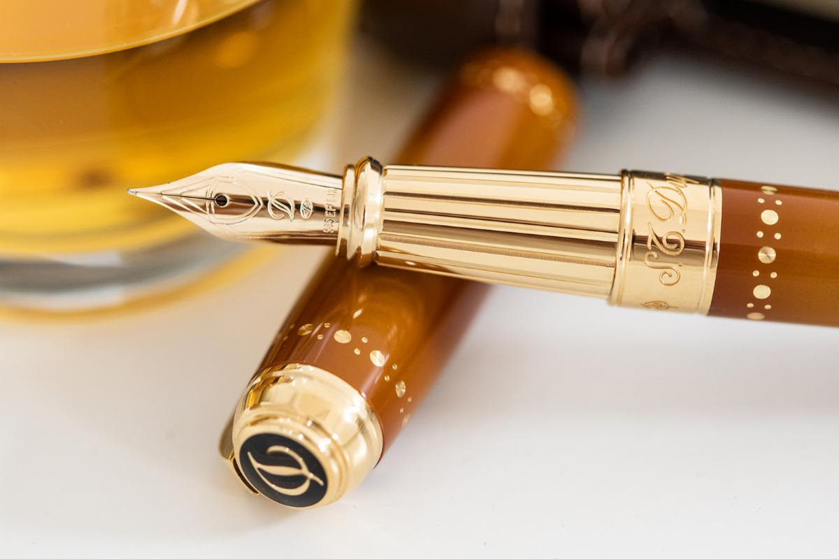 S.T. Dupont Line D Large Derby Fountain Pen