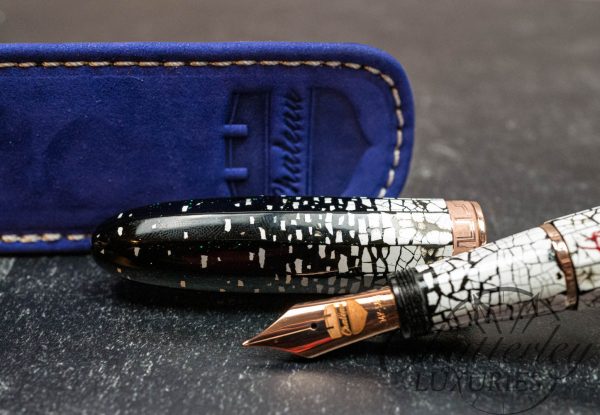 Chateau Monarch UR02 Raden Snowstorm Fountain Pen - Image 5