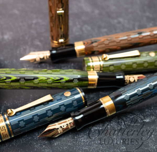 Wahl Eversharp DECOBAND Ebonite Ripple Chased Fountain Pen Collection