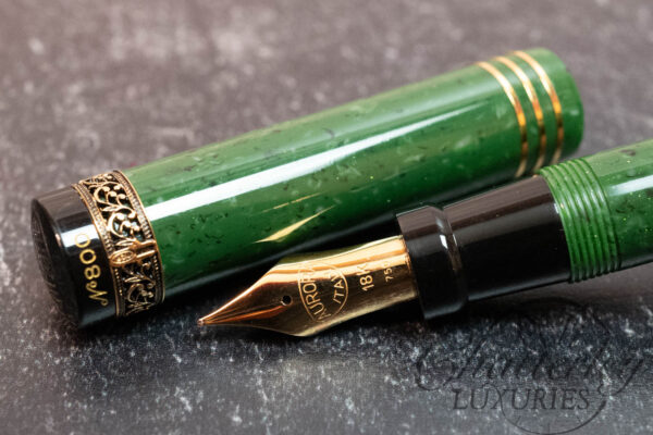 Aurora Internazionale Green Limited Edition Fountain Pen