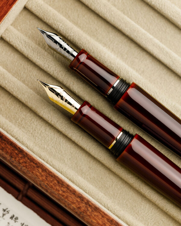 Scribo PIUMA Hane Tamenuri Urushi Limited Edition Fountain Pen - Image 8