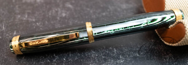 Bexley Golden Age Arco Green Limited Edition Fountain Pen - Image 2
