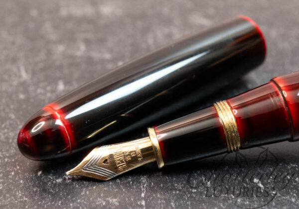 Platinum Izumo Akatame (Red) Urushi Fountain Pen