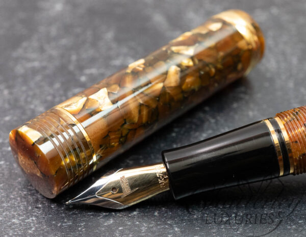 Conway Stewart Churchill Amber Fountain Pen