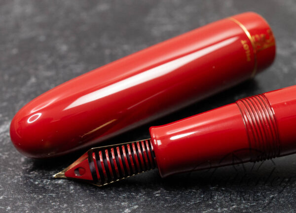Pilot Limited Edition Seki Shun Red Urushi Fountain Pen - Image 3