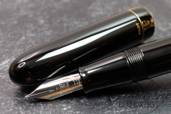 Pilot Limited Edition Seki Shun Black Urushi Fountain Pen