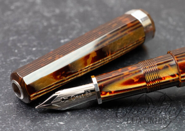 Omas Arte Italiana Milord Arco Brown Celluloid Silver High Tech Trim Fountain Pen