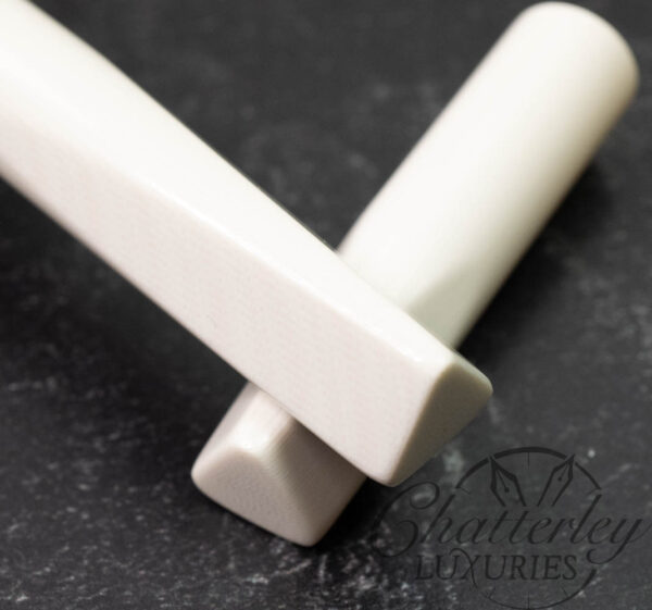 Newton Chatterley G10 Prospector White Fountain Pen - Image 4