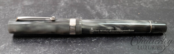 Leonardo Sarj Minhas #Onemanshow Grey Fountain Pen - Image 2