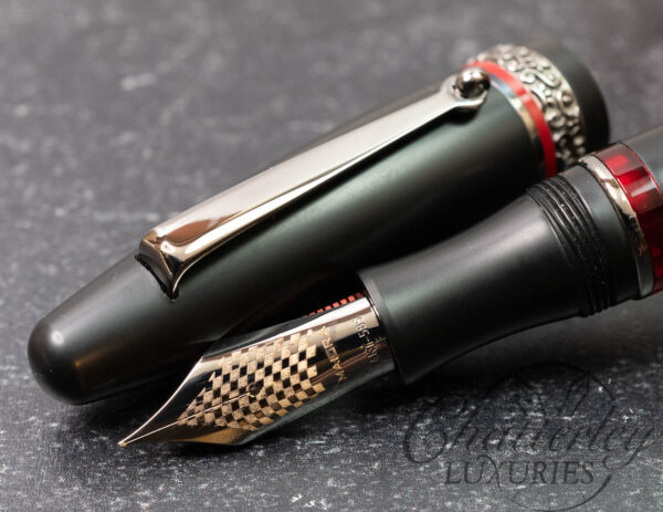 Maiora Ogiva Racing Fountain Pen