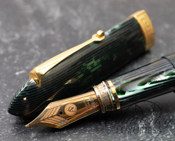 Armando Simoni Club Triangolo Arco Verde Fountain Pen