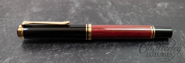 Pelikan Souveran R800 Black-Red Rollerball - Image 2