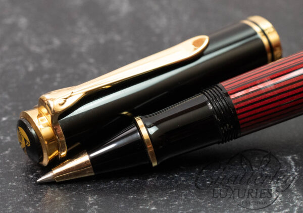 Pelikan Souveran R800 Black-Red Rollerball