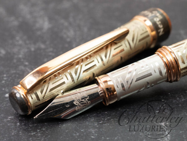 Grifos Nero Muse 'Pen and the City' Fountain Pen