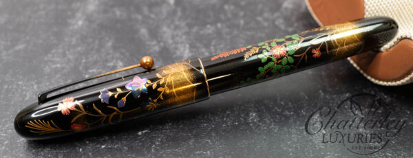 Namiki Yukari Royale Maki-e Fall Flowers Fountain Pen - Image 3