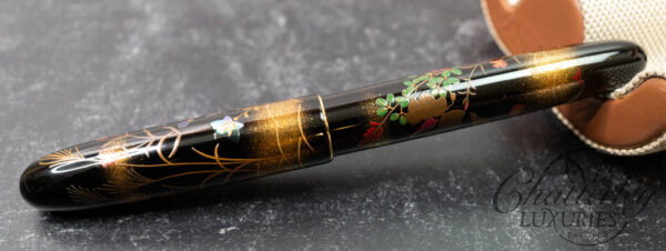 Namiki Yukari Royale Maki-e Fall Flowers Fountain Pen - Image 4