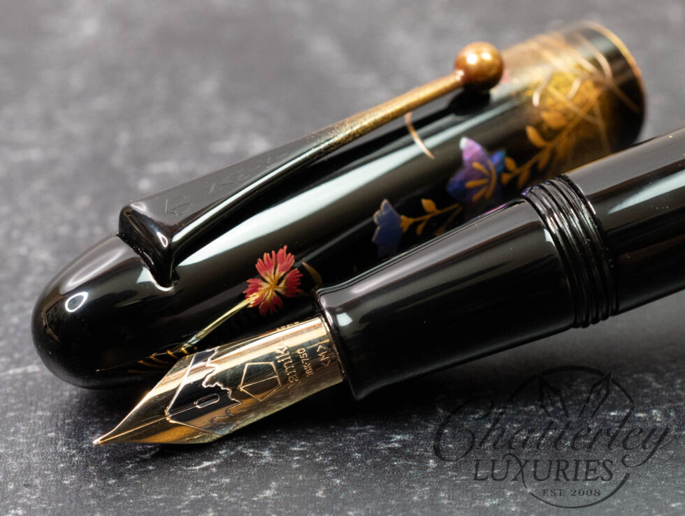 Namiki Yukari Royale Maki-e Fall Flowers Fountain Pen