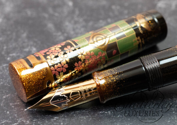 Namiki Emperor Maki-e Yabusame Limited Edition Fountain Pen